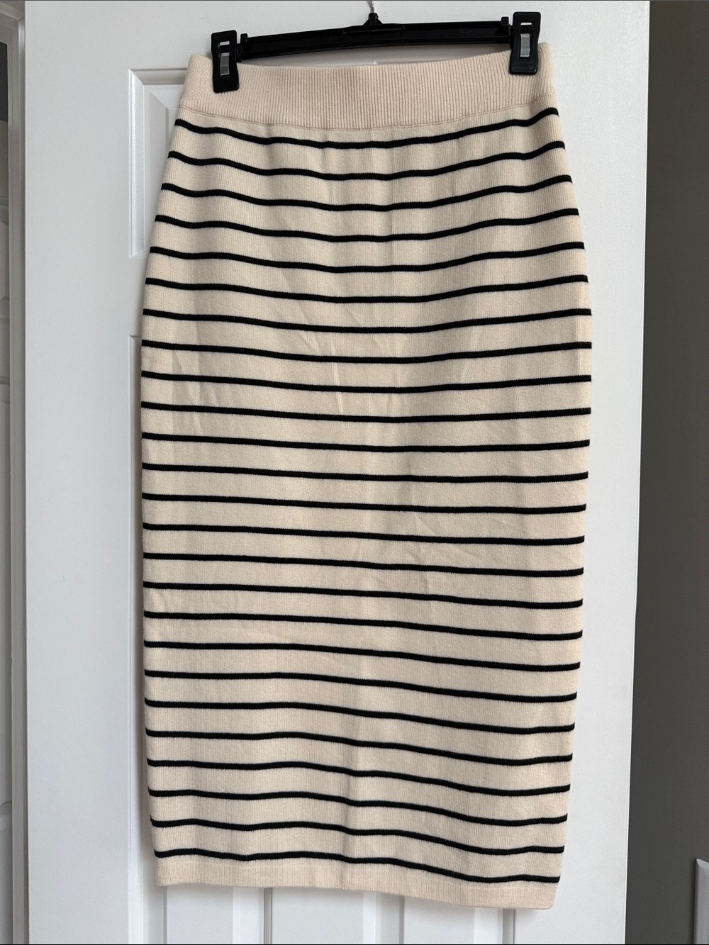 Pretty garden Sweater skirt- size small